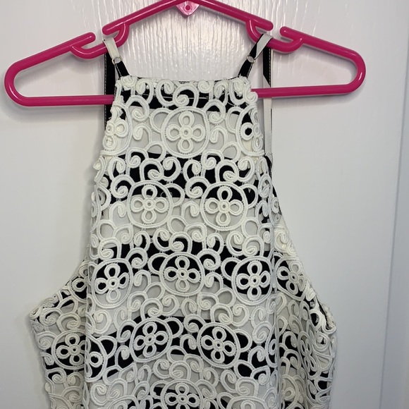 Lace detail summer dress - Picture 5 of 5